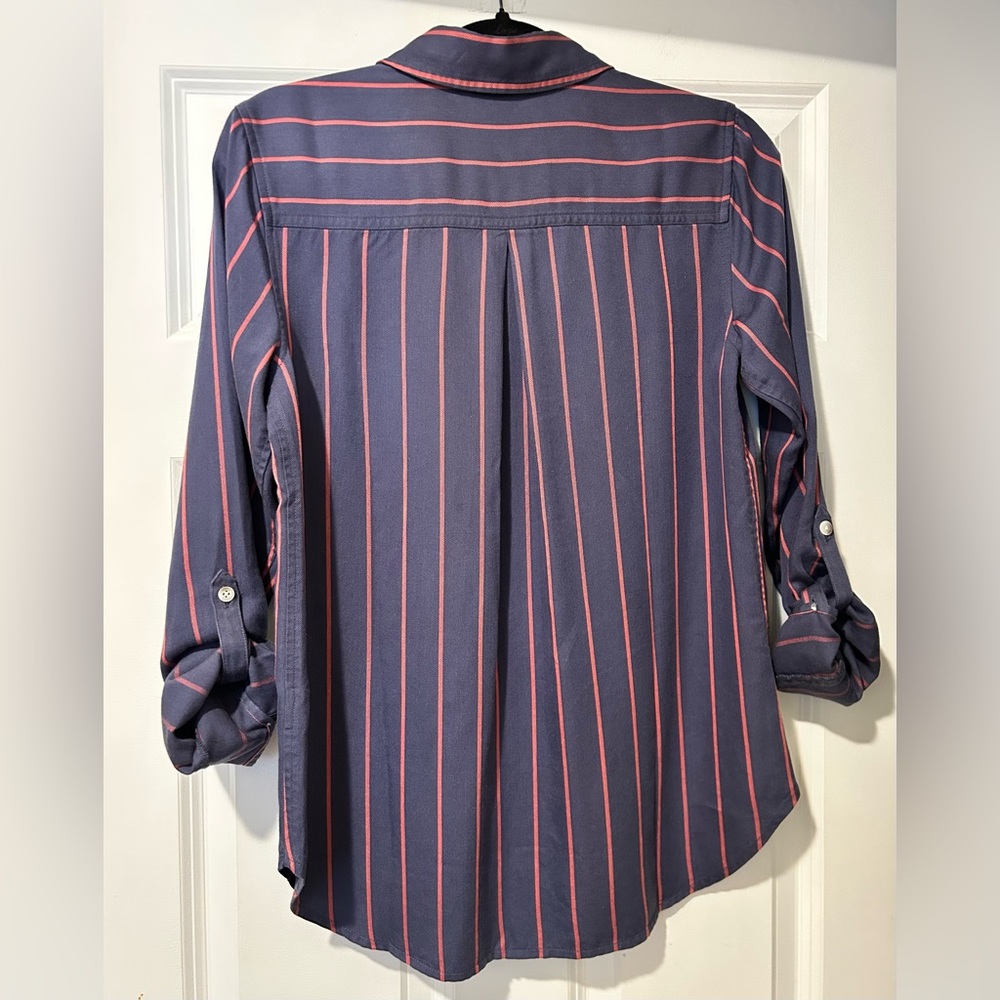 NWOT L.L. Bean Women’s (Medium fit)Soft-Washed Button Down Soft Tencel Shirt - Picture 8 of 16